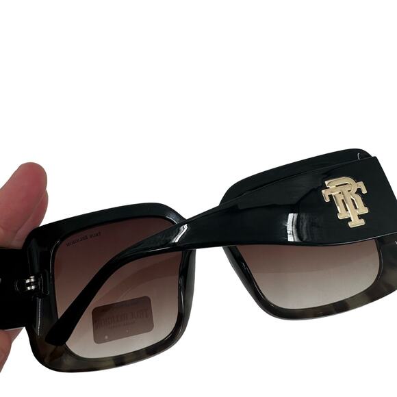 NWT True Religion black large square sunglasses - Picture 5 of 7
